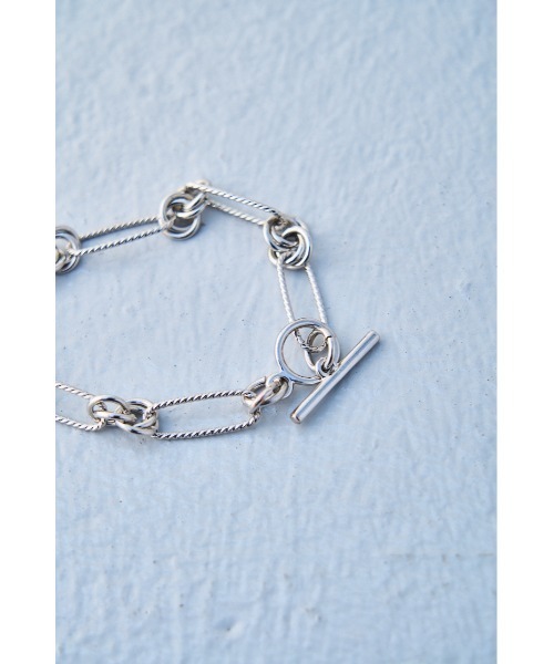 AZUL by moussy（アズールバイマウジー）の「KNOTS CHAIN BRACELET/ノットチェーンブレスレット（ブレスレット・レディース・シルバー/ゴールド系その他・FREE）」の7枚目の写真