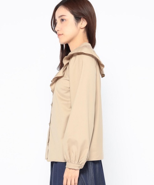 MISCH MASCH(ミッシュマッシュ)の「起毛レースフリルブラウス(シャツ/ブラウス・レディース・ホワイト/ブラック/ベージュ・MEDIUM)」の5枚目の写真