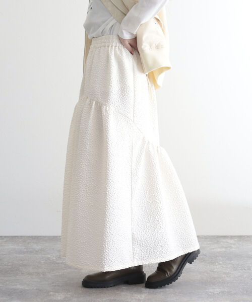 fredy emue（フレディエミュ）の「花柄ふくれJQギャザースカート（スカート・レディース・オフホワイト/ミント/ブラック・38）」の8枚目の写真