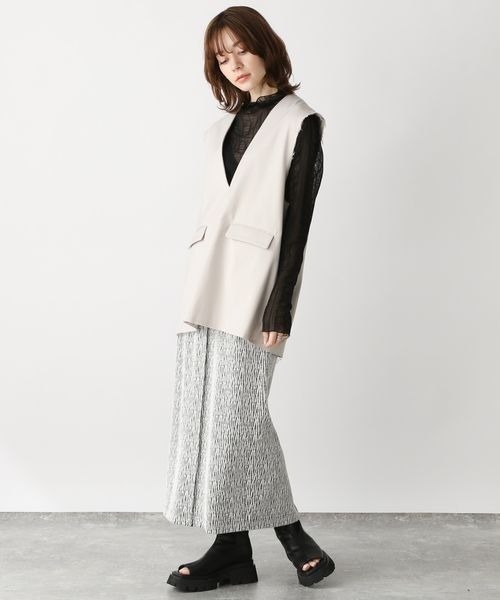 JEANASIS（ジーナシス）の「TRバックデザインフカVベスト/187342（ベスト・レディース・ブラック/グレイッシュベージュ・FREE）」の16枚目の写真