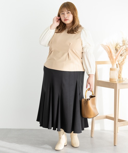 SLURR（スラ―）の「[大きいサイズ]配色スリーブプルオーバー（シャツ/ブラウス・レディース・ブラック/ベージュ・L）」の4枚目の写真