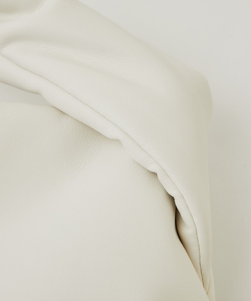 GALLARDAGALANTE（ガリャルダガランテ）の「【2.718】ピローバッグ（ハンドバッグ・レディース・ホワイト/ダークブラウン・FREE）」の15枚目の写真