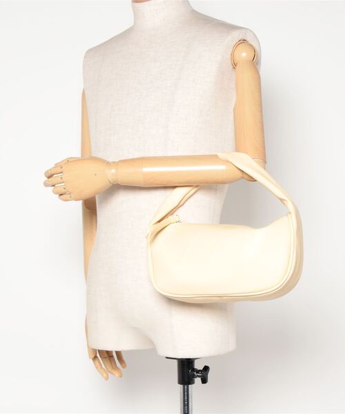 Doux archives（ドゥアルシーヴ）の「ＰＵハーフムーンＢＡＧ（ハンドバッグ・レディース・オフホワイト/イエロー/グリーン・FREE）」の8枚目の写真