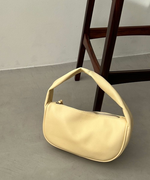 Doux archives（ドゥアルシーヴ）の「ＰＵハーフムーンＢＡＧ（ハンドバッグ・レディース・オフホワイト/イエロー/グリーン・FREE）」の3枚目の写真