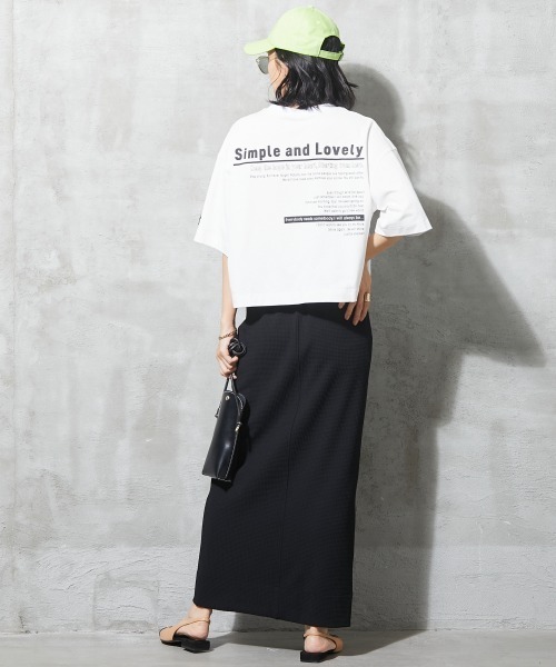 GEVS.（ジェイヴィス）の「＜大きいサイズ＞ ロゴプリントクロップドTシャツ GEVS.（Tシャツ/カットソー・レディース・オフホワイト/チャコール・L/LL/3L/4L/5L）」の16枚目の写真