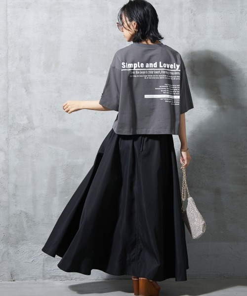 GEVS.（ジェイヴィス）の「＜大きいサイズ＞ ロゴプリントクロップドTシャツ GEVS.（Tシャツ/カットソー・レディース・オフホワイト/チャコール・L/LL/3L/4L/5L）」の20枚目の写真