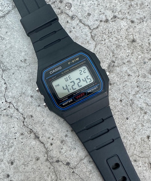 CASIO(カシオ)の「【CASIO】F-91W-1JH(デジタル腕時計・レディース・ブラック/オリーブ・FREE)」の6枚目の写真
