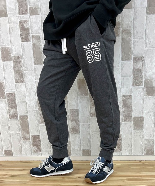 TOMMY HILFIGER(トミーヒルフィガー)の「ナンバリングロゴスウェットジョガーパンツ 85 Jogger(スウェットパンツ・メンズ・ネイビー/チャコール・M/XL/L)」の12枚目の写真