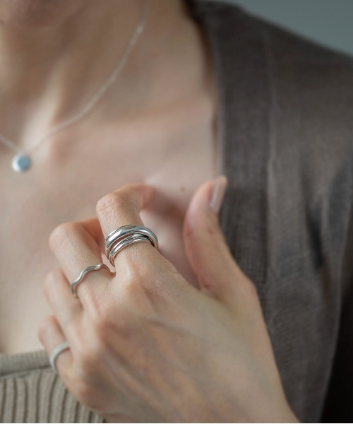Ops.（オプス）の「アクセサリー リング レディース シルバー925 スパイラル【PAMUR パムール】（リング・レディース・シルバー/イエローゴールド・11号/13号/9号/15号）」の4枚目の写真