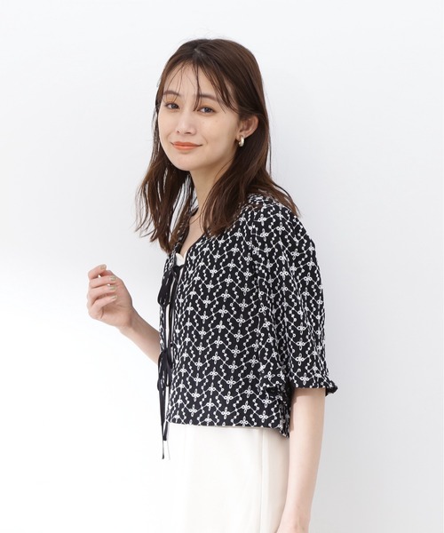 N.(N. Natural Beauty Basic)(エヌエヌナチュラルビューティーベーシック)の「◆フリントリボンエンブロイダリーブラウス(シャツ/ブラウス・レディース・ブラック/オフホワイト・MEDIUM)」の10枚目の写真