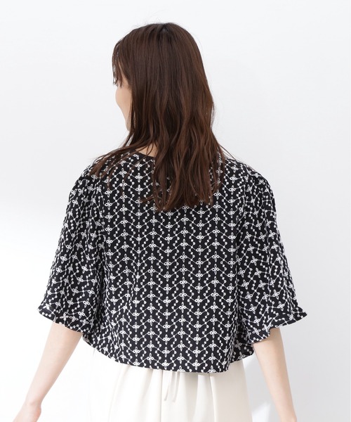 N.(N. Natural Beauty Basic)(エヌエヌナチュラルビューティーベーシック)の「◆フリントリボンエンブロイダリーブラウス(シャツ/ブラウス・レディース・ブラック/オフホワイト・MEDIUM)」の6枚目の写真