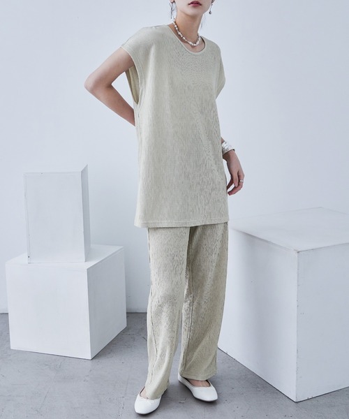 Fashion Letter(ファッションレター)の「プリーツトップス×パンツ セットアップ(Tシャツ/カットソー・レディース・ブラック/ブルー/アイボリー/グレイッシュベージュ・M)」の3枚目の写真