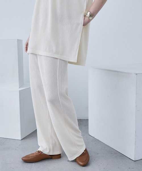 Fashion Letter(ファッションレター)の「プリーツトップス×パンツ セットアップ(Tシャツ/カットソー・レディース・ブラック/ブルー/アイボリー/グレイッシュベージュ・M)」の16枚目の写真