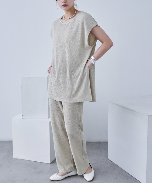 Fashion Letter(ファッションレター)の「プリーツトップス×パンツ セットアップ(Tシャツ/カットソー・レディース・ブラック/ブルー/アイボリー/グレイッシュベージュ・M)」の11枚目の写真