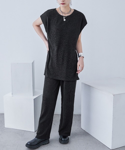 Fashion Letter(ファッションレター)の「プリーツトップス×パンツ セットアップ(Tシャツ/カットソー・レディース・ブラック/ブルー/アイボリー/グレイッシュベージュ・M)」の13枚目の写真