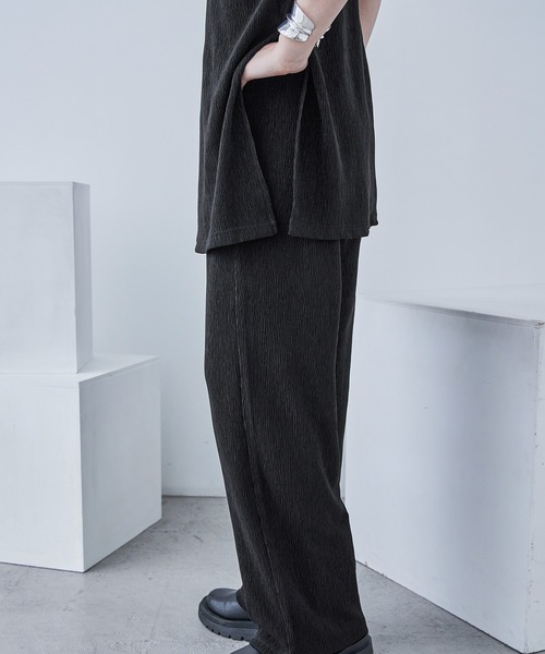 Fashion Letter(ファッションレター)の「プリーツトップス×パンツ セットアップ(Tシャツ/カットソー・レディース・ブラック/ブルー/アイボリー/グレイッシュベージュ・M)」の8枚目の写真