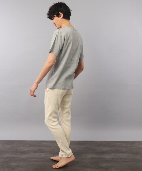 TAKEO KIKUCHI(タケオキクチ)の「【ビワコットン】 レギュラーTシャツ(ルームウェア/パジャマ・メンズ・ブラック/ホワイト/グレー/ネイビー・02/03)」の18枚目の写真