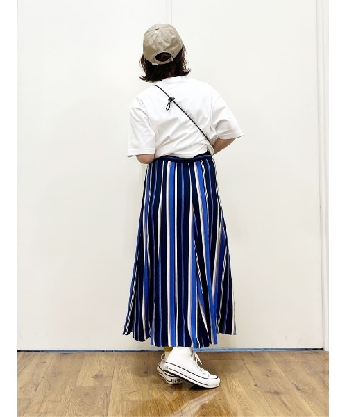 HONEYSUCKLE ROSE（ハニーサックルローズ）の「【HONEYSUCKLE ROSE】マルチストライプスカート（スカート・レディース・ホワイト×ネイビー/ネイビー・L/M）」の9枚目の写真