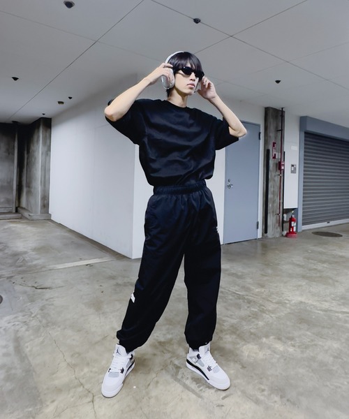 SHAKA WeAR（シャカウェア）の「【SHAKA WEAR/シャカウェア】7.5 OZ MAX HEAVYWEIGHT SHORTSLEEVE ヘビーウェイト Tシャツ（Tシャツ/カットソー・メンズ・ブラック/ホワイト・X-LARGE/XX-LARGE/SMALL/LARGE/MEDIUM）」の13枚目の写真