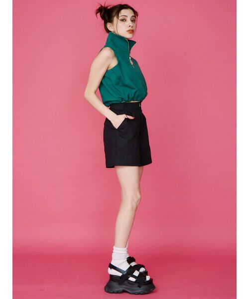 EVRIS（エヴリス）の「ハイウエストショートパンツ（その他パンツ・レディース・ブラック/ブルー/アイボリー・MEDIUM/SMALL）」の5枚目の写真