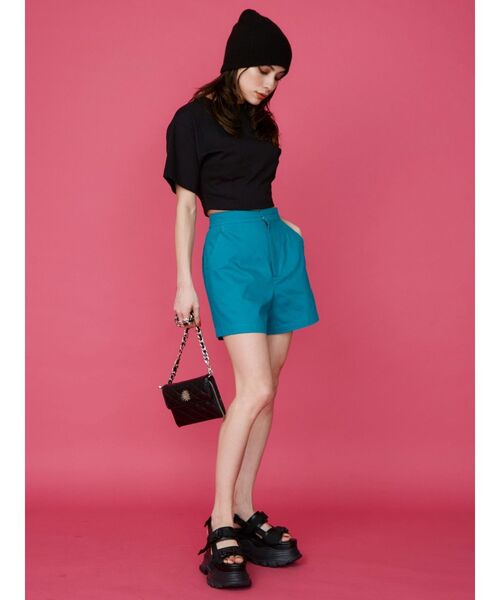 EVRIS（エヴリス）の「ハイウエストショートパンツ（その他パンツ・レディース・ブラック/ブルー/アイボリー・MEDIUM/SMALL）」の18枚目の写真