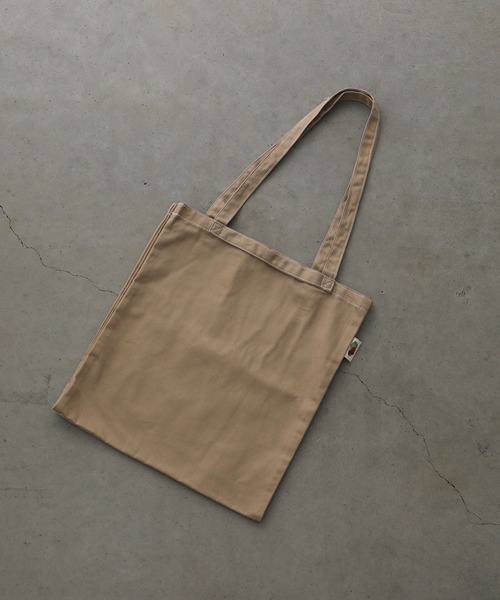 FRUIT OF THE LOOM(フルーツオブザルーム)の「BASIC PARTITION TOTE / トートバッグ / A4 / コンパクト / カジュアル(トートバッグ・メンズ・カーキ/ブルーグレー/ブラック/オフホワイト/グレー/ブラウン/ピンク/グリーン/レンガ/ベージュ/イエロー/ネイビー・FREE)」の6枚目の写真