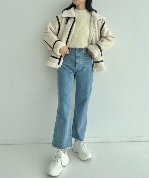 OLIVE des OLIVE（オリーブデオリーブ）の「【WEB限定】ヴィンテージ風フライトジャケット　1032070040（ライダースジャケット・レディース・オフホワイト/ブラック・FREE）」の4枚目の写真