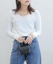 ベーシック Vネックニットトップス