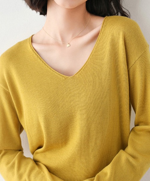 aimoha（アイモハ）の「ベーシック　Vネックニットトップス（ニット/セーター・レディース・パープル/ブルー/ブラック/ホワイト・LARGE/MEDIUM/X-LARGE）」の9枚目の写真