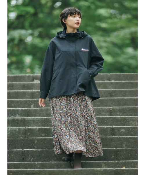 FIRST DOWN（ファーストダウン）の「FIRST　DOWN　EXPLORATION　GEARバックフレアマウンテンパーカー（その他アウター・レディース・ベージュ/ブラック・M/L）」の12枚目の写真