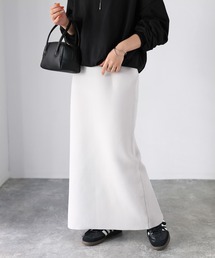 スポンディッシュニットスカート