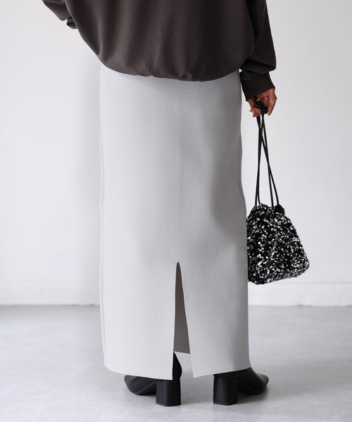 Riberry(リベリー)の「スポンディッシュニットスカート(スカート・レディース・オレンジ/ライトグレー/グリーン/アイボリー/ブラック/ブラウン/グレイッシュベージュ・FREE)」の13枚目の写真