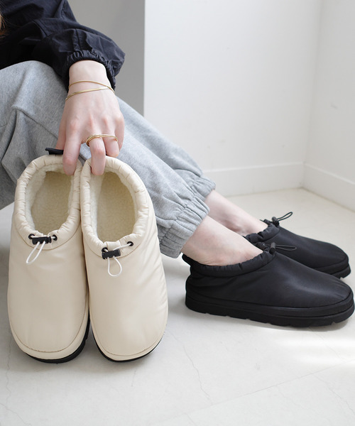 AmiAmi（アミアミ）の「ボアモックシューズスリッポン /防寒ドロストシューズ（スリッポン・レディース・ブラック/アイボリー・L/LL/M/S）」の3枚目の写真