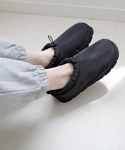 AmiAmi（アミアミ）の「ボアモックシューズスリッポン /防寒ドロストシューズ（スリッポン・レディース・ブラック/アイボリー・L/LL/M/S）」の16枚目の写真