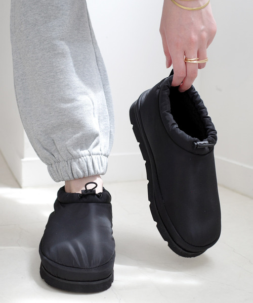 AmiAmi（アミアミ）の「ボアモックシューズスリッポン /防寒ドロストシューズ（スリッポン・レディース・ブラック/アイボリー・L/LL/M/S）」の21枚目の写真