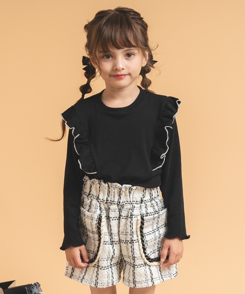 URBAN CHERRY（アーバンチェリー）の「【伸縮性・保温性バツグン】ショルダーフリルデザインリブトップス（Tシャツ/カットソー・キッズ・アイボリー/ブラウン/ラベンダー/ブラック/ブルー・140cm/120cm/130cm/110cm/150cm）」の7枚目の写真