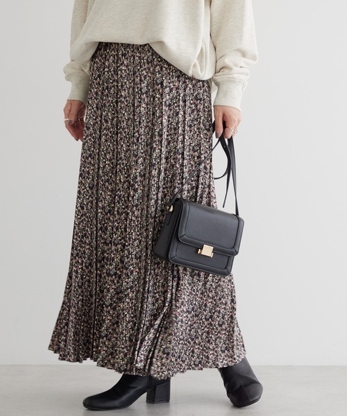 AMERICAN HOLIC（アメリカンホリック）の「サテンプリーツスカート（スカート・レディース・その他14/アイボリー/モカ/サックスブルー・M/L）」の4枚目の写真