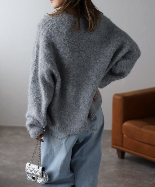 Bonjour Sagan(ボンジュールサガン)の「シャギーモヘアライククルーネックニット(ニット/セーター・レディース・グレー/オフホワイト・FREE)」の14枚目の写真