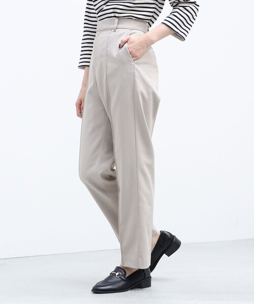 BEAMS HEART(ビームスハート)の「BEAMS HEART / テーパード スラックス(スラックス・レディース・ブラウン系その他2/ブラック・SMALL/MEDIUM)」の19枚目の写真