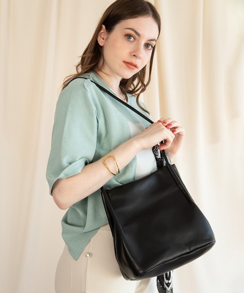 styiro（スタイロ）の「２WAYスクエアタックトートバッグ（トートバッグ・レディース・ブラック/ゴールド/シルバー/ピンク・FREE）」の19枚目の写真