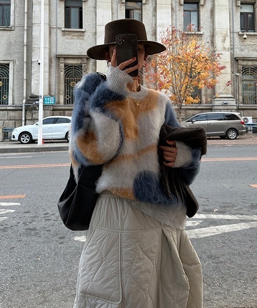 SEN TOKYO（セントーキョー）の「絶妙な配色が目を惹く春ニット。マーブルーカラーモヘアセーター（ニット/セーター・レディース・ブルー/グリーン・FREE）」の4枚目の写真