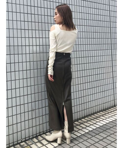 MURUA（ムルーア）の「マルチウェイナローフェイクレザースカート（スカート・レディース・ブラック/ブラウン/アイボリー・1/2）」の11枚目の写真