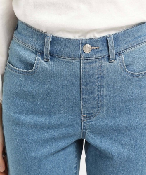 GLOBAL WORK Smile Seed Store（グローバルワーク スマイルシードストア）の「デニムスリムストレートパンツ/977004（デニムパンツ・レディース・ブラック/ブルー系その他3/ブルー系その他5/アイボリー・SMALL/X-LARGE/LARGE/MEDIUM）」の18枚目の写真