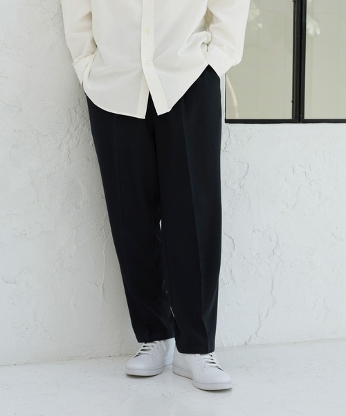 LAKOLE（ラコレ）の「PEツイルタックスリムパンツ / 992199（その他パンツ・メンズ・チャコール/ライトグリーン/ブラック・SMALL/LARGE/MEDIUM）」の3枚目の写真