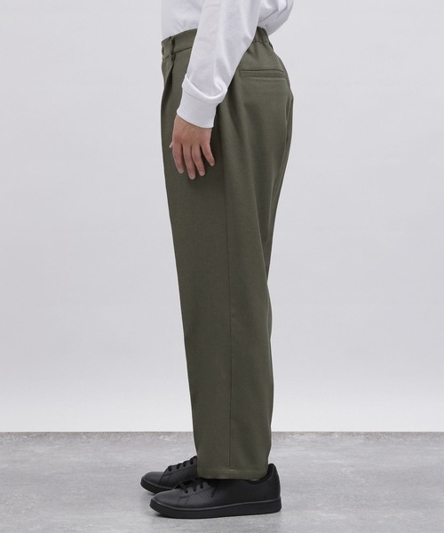 LAKOLE（ラコレ）の「PEツイルタックスリムパンツ / 992199（その他パンツ・メンズ・チャコール/ライトグリーン/ブラック・SMALL/LARGE/MEDIUM）」の5枚目の写真