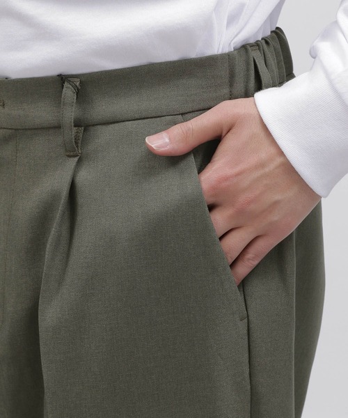 LAKOLE（ラコレ）の「PEツイルタックスリムパンツ / 992199（その他パンツ・メンズ・チャコール/ライトグリーン/ブラック・SMALL/LARGE/MEDIUM）」の8枚目の写真