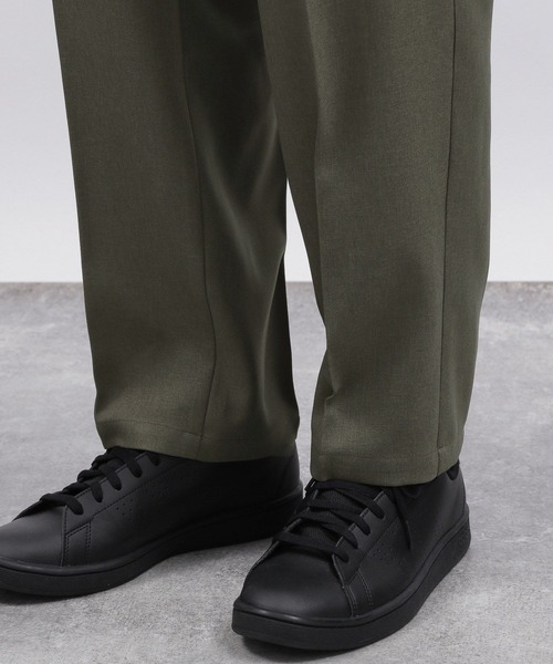 LAKOLE（ラコレ）の「PEツイルタックスリムパンツ / 992199（その他パンツ・メンズ・チャコール/ライトグリーン/ブラック・SMALL/LARGE/MEDIUM）」の9枚目の写真
