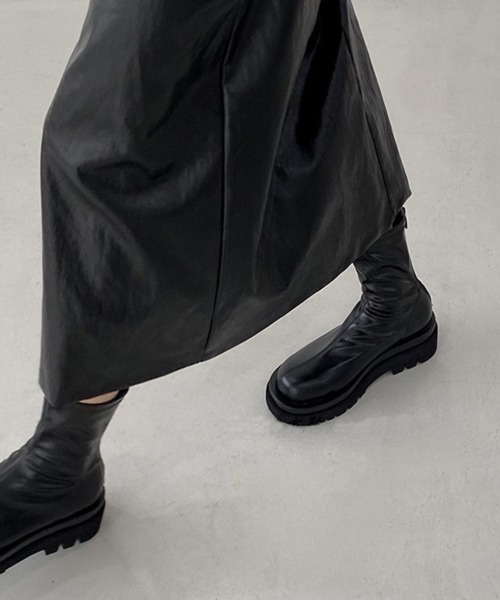 HALEY PESCA（ヘーリーペスカ）の「HALEY PESCA/ボリューム厚底 バックジップショートブーツ（ブーツ・レディース・ホワイト/ブラック・36/38/40）」の5枚目の写真