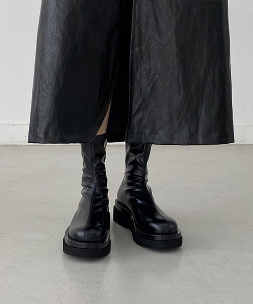 HALEY PESCA（ヘーリーペスカ）の「HALEY PESCA/ボリューム厚底 バックジップショートブーツ（ブーツ・レディース・ホワイト/ブラック・36/38/40）」の10枚目の写真