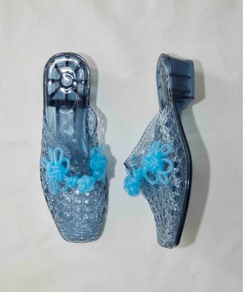 HEY!MrsROSE(ヘイミセスローズ)の「HEY! Mrs ROSE(ヘイ!ミセスローズ)チャイナボタンミュール(サンダル・レディース・ピンク/パープル/ブルー/クリア・37/39)」の5枚目の写真